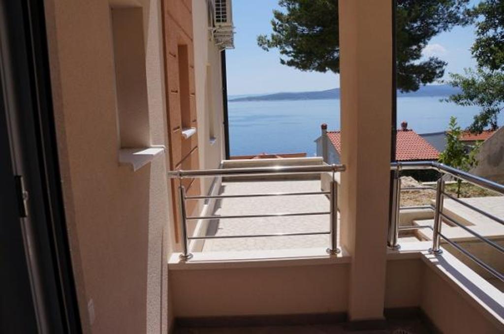 Apartments Karlo Baska Voda Ruang foto